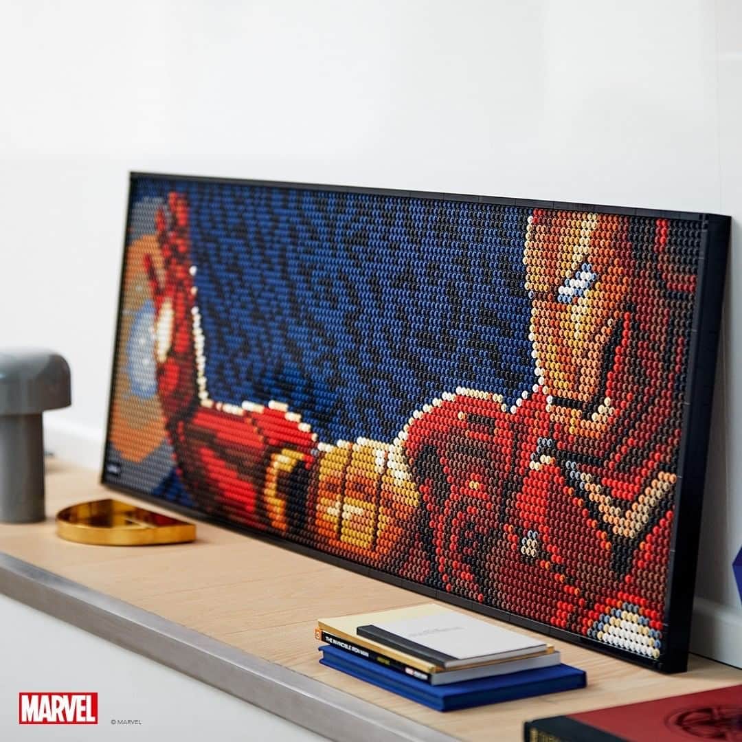 LEGOさんのインスタグラム写真 - (LEGOInstagram)「Marvel Studios Iron Man from LEGO ART  lets you