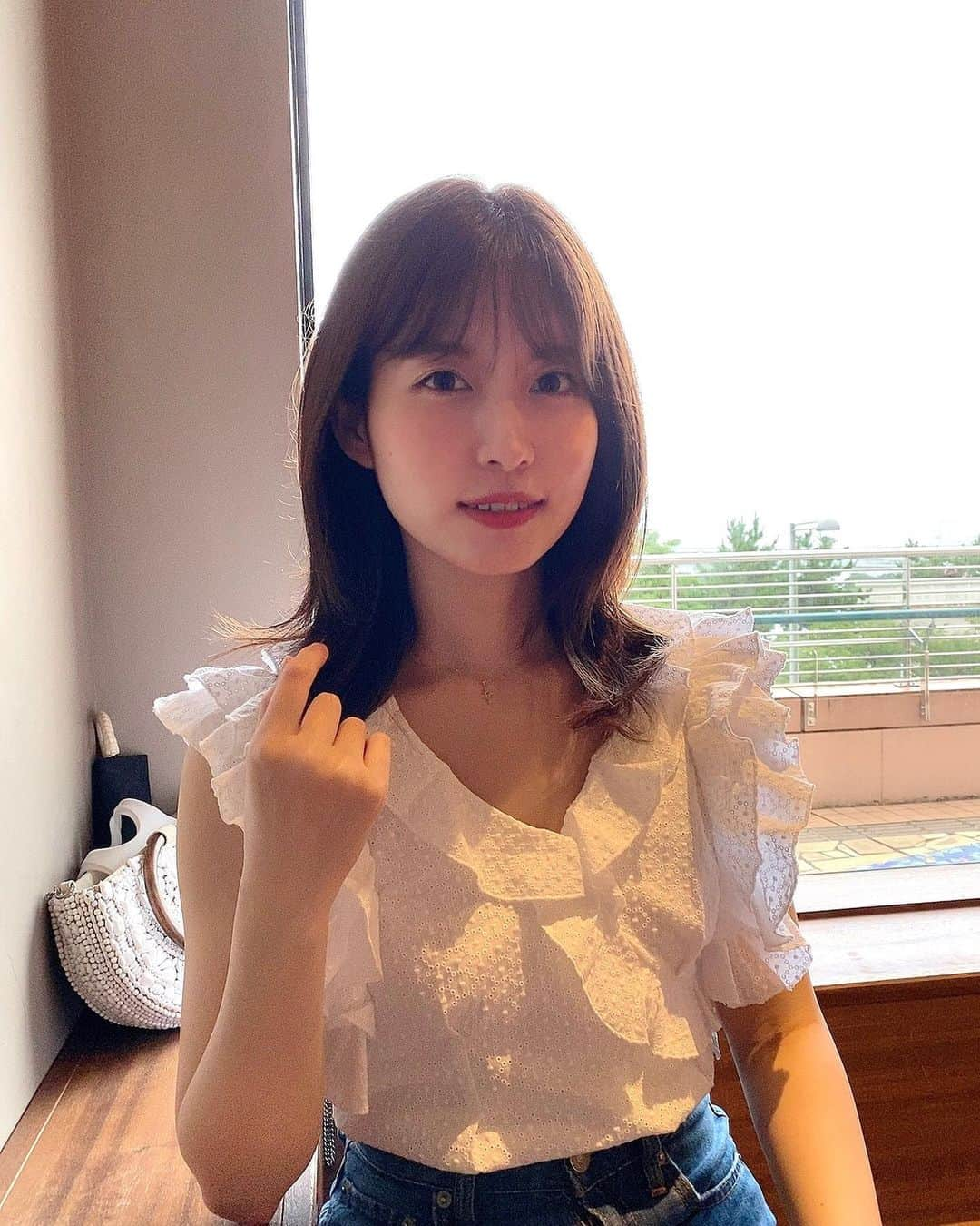 谷口めぐさんのインスタグラム写真 - (谷口めぐInstagram)「今日は雨だったけど、私が外に出た時に雨止んだんです😳 やっぱ私って晴れ女だな〜うへへへへ #晴れ女 #snidel #めぐコーデ  #安定の #ホワイトモカ #スタバ」7月25日 22時01分 - o_megu1112