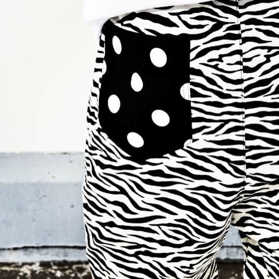 橋本塁さんのインスタグラム写真 - (橋本塁Instagram)「🦓🦓🦓🦓🦓✖️⚫️⚪️⚫️⚪️ #stingray #halfpants #zebra #ゼブラ柄 #ゼブラ柄パンツ」7月25日 22時33分 - ruihashimoto