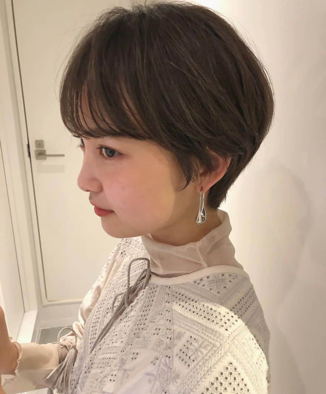 カワシリアツシのインスタグラム：「柔らかいショート☺︎」
