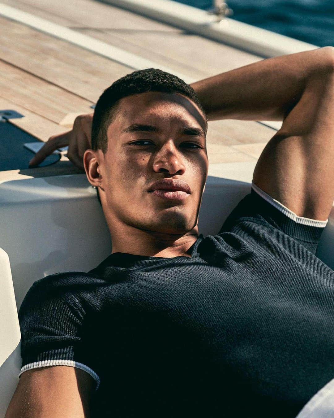 オールバーブラウンのインスタグラム：「Kick back and relax this Saturday with this @IWCWatches tailored fit polo in the smoothest silk & cotton blend. Tap to shop or explore more of the collection via the link in bio. #IWCWatches #IWCxOB #OrlebarBrown #OBsAroundTheWorld」