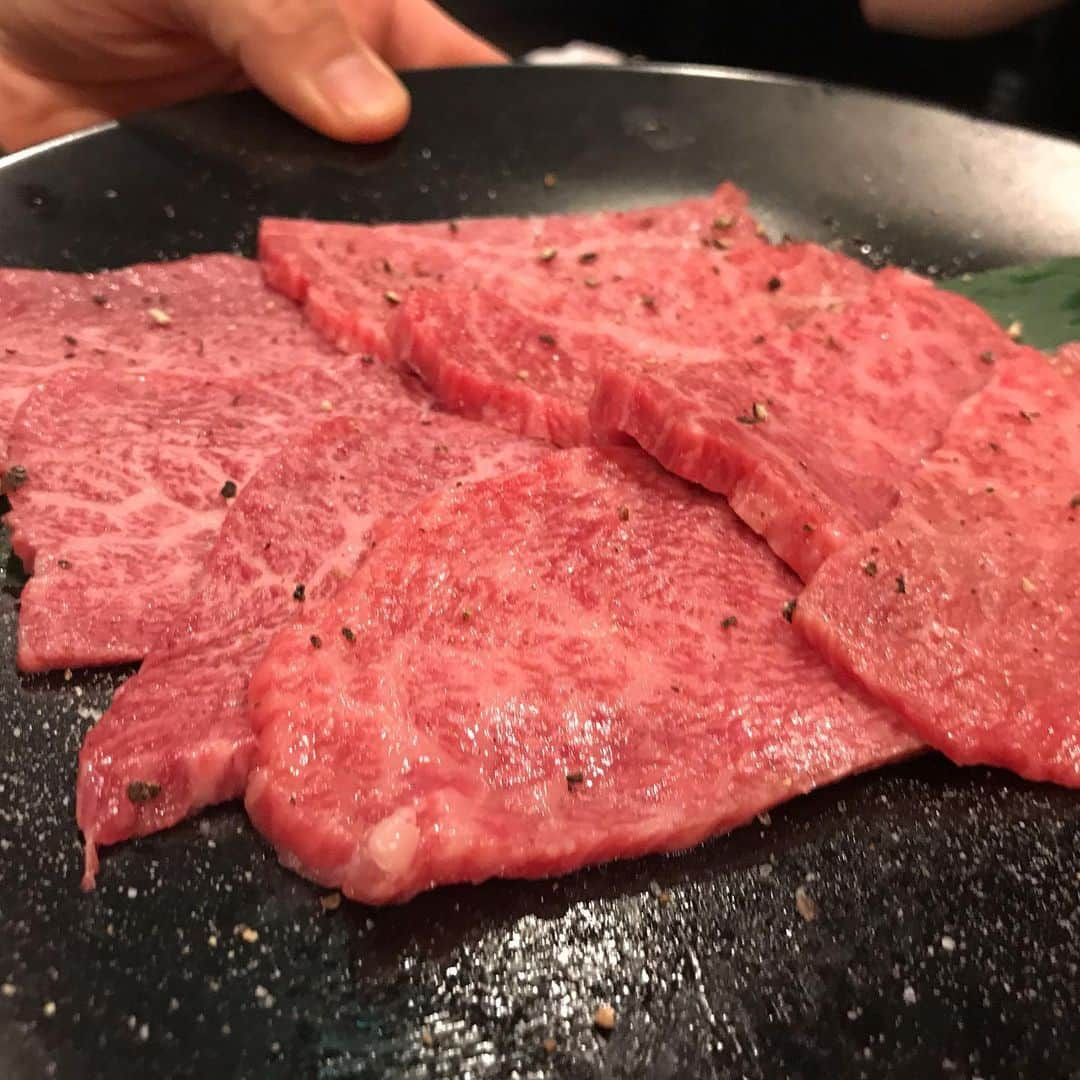 川原由維さんのインスタグラム写真 - (川原由維Instagram)「練習の後のお食事会〜  お洒落な動画の撮り方教えてもらった😂  #ゴルフ #練習後 #食事会 #焼肉 #至福の時」7月25日 23時01分 - yui5520