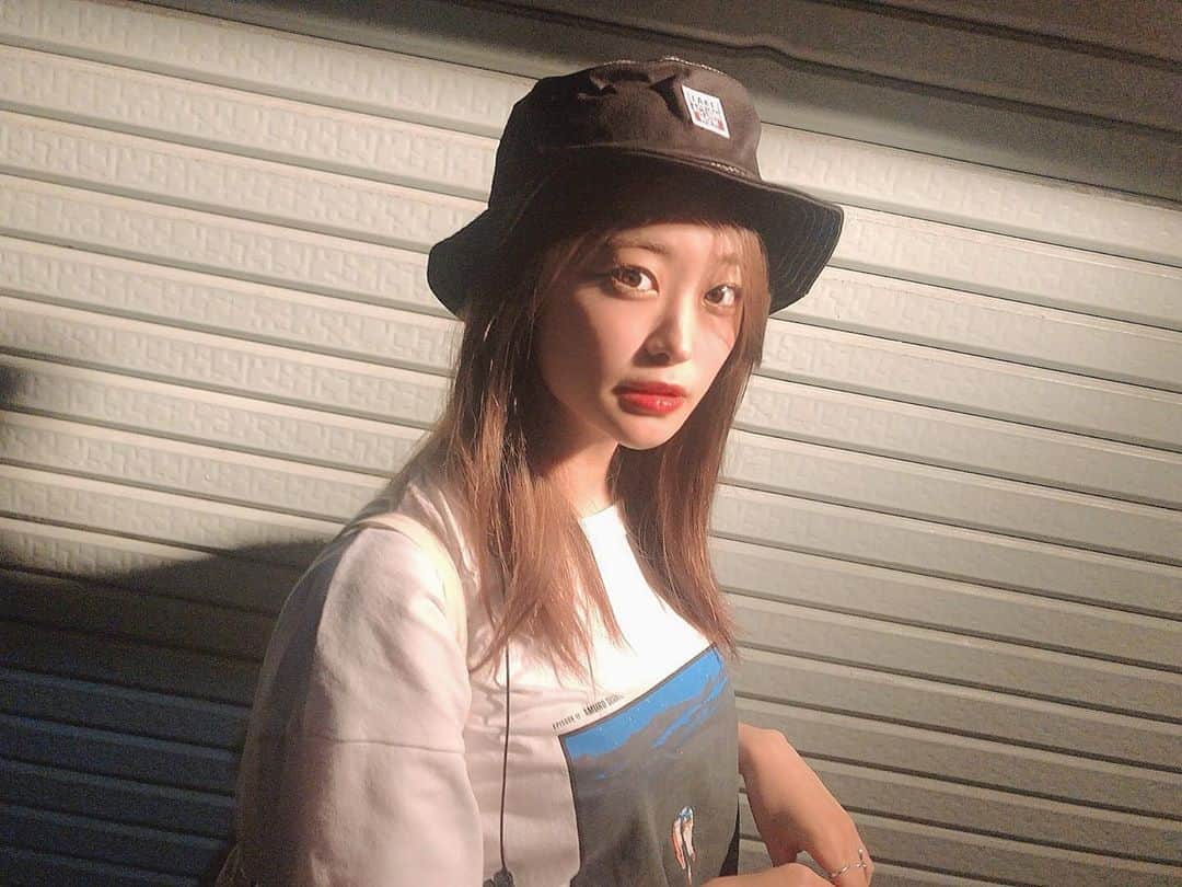 のインスタグラム：「. . 帽子の収集癖つきそう . .」