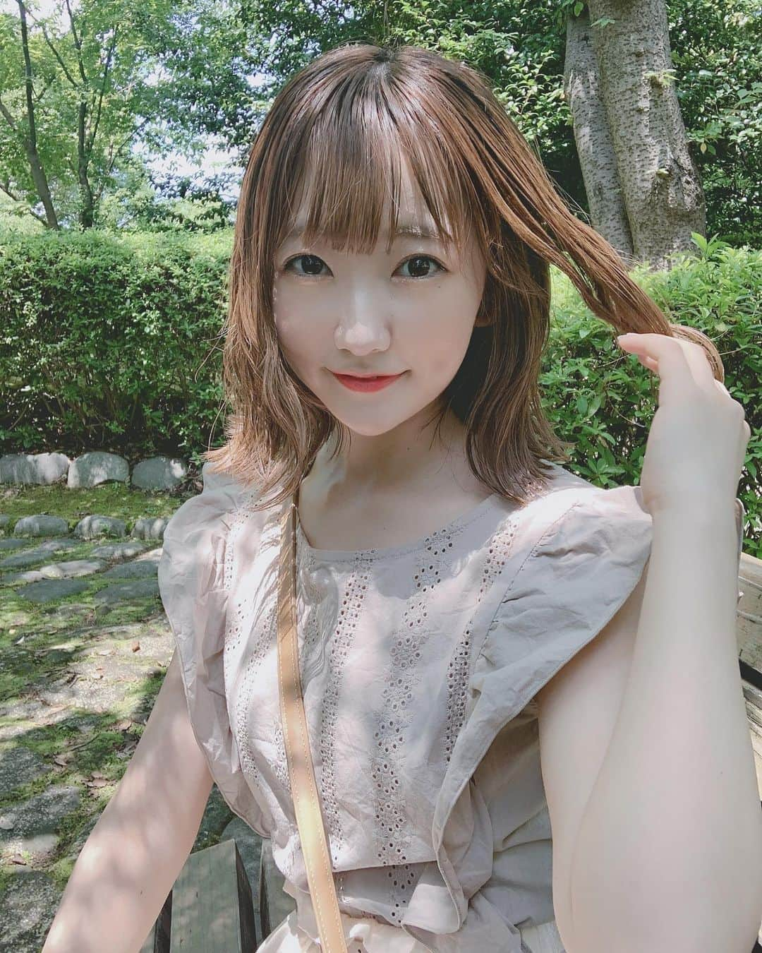 夏川愛実さんのインスタグラム写真 - (夏川愛実Instagram)「ついに明日がSHOWROOMイベント最終日！！！ よろしくお願いします！！！ ﻿ #アイドル#ロブ#ロブ巻き#巻き髪﻿ ﻿#夏服#夏コーデ#ベージュコーデ#ベージュカラー」7月25日 23時30分 - ami_natsukawa