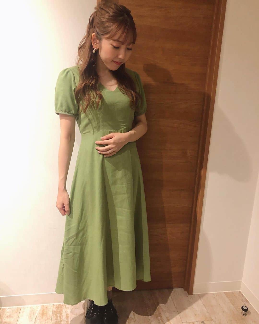 木下望のインスタグラム：「・ ・ CHAMのお洋服👗可愛い🌼 ・ ・ #CHAM #onepiece #ワンピース #ヘアアレンジ」