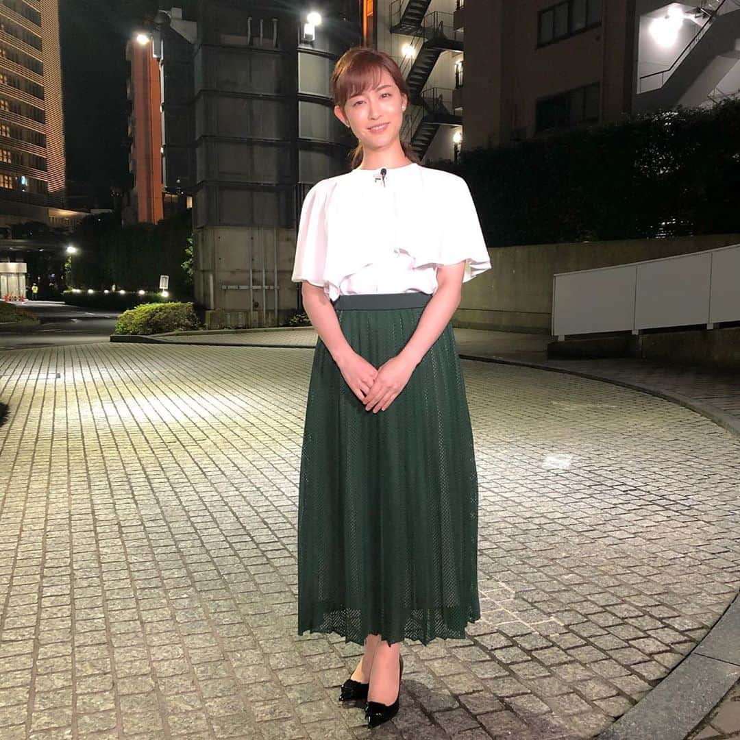 新井恵理那さんのインスタグラム写真 - (新井恵理那Instagram)「明日も大雨になるところがありそうです。土砂災害などには十分、お気をつけください！ #新情報7daysニュースキャスター #新井恵理那 #centforce」7月25日 23時59分 - elina_arai