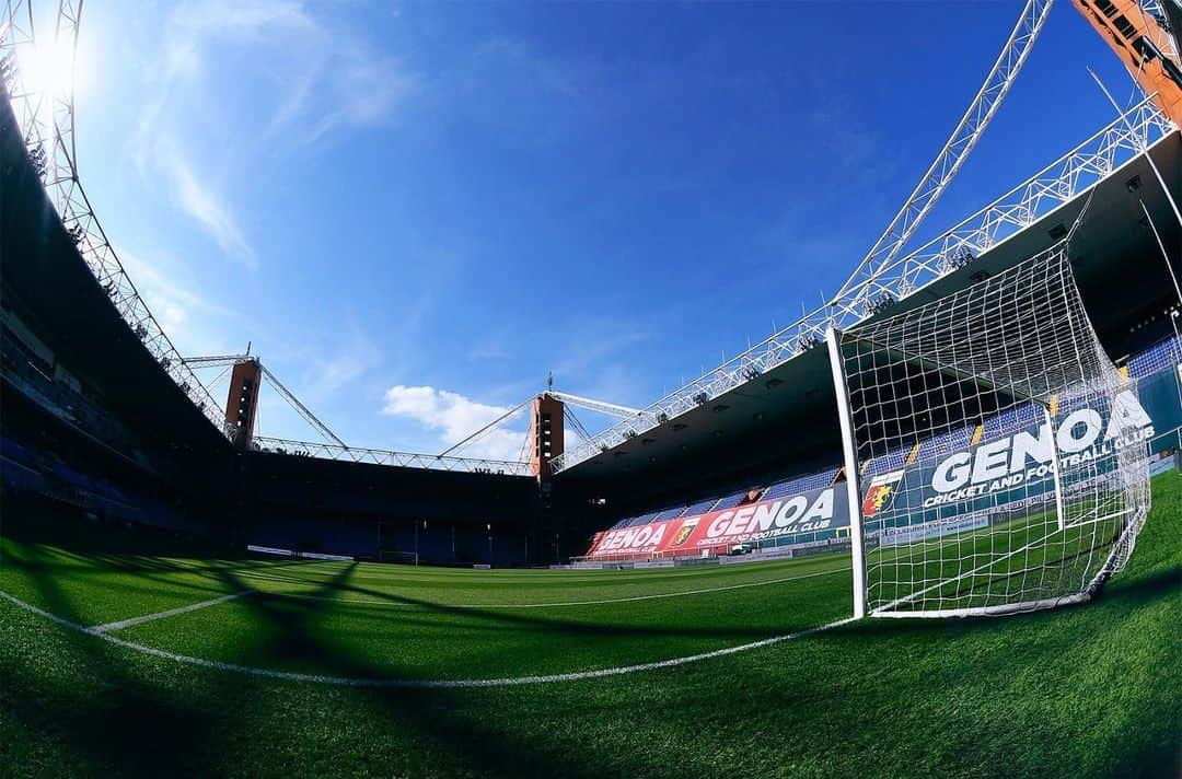 インテルナツィオナーレ・ミラノさんのインスタグラム写真 - (インテルナツィオナーレ・ミラノInstagram)「GENOA VS INTER 🔜🏟⚽️ Where will you be tuning in from, #InterFans? #Inter #ForzaInter #SerieA #Football」7月26日 0時55分 - inter