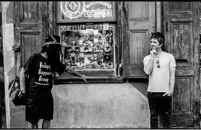 ノエル・ギャラガーさんのインスタグラム写真 - (ノエル・ギャラガーInstagram)「Noel having a wander around New Orleans back in May 2015 before NGHFB's Civic Theater gig.  📸: Lawrence Watson」7月26日 2時00分 - themightyi