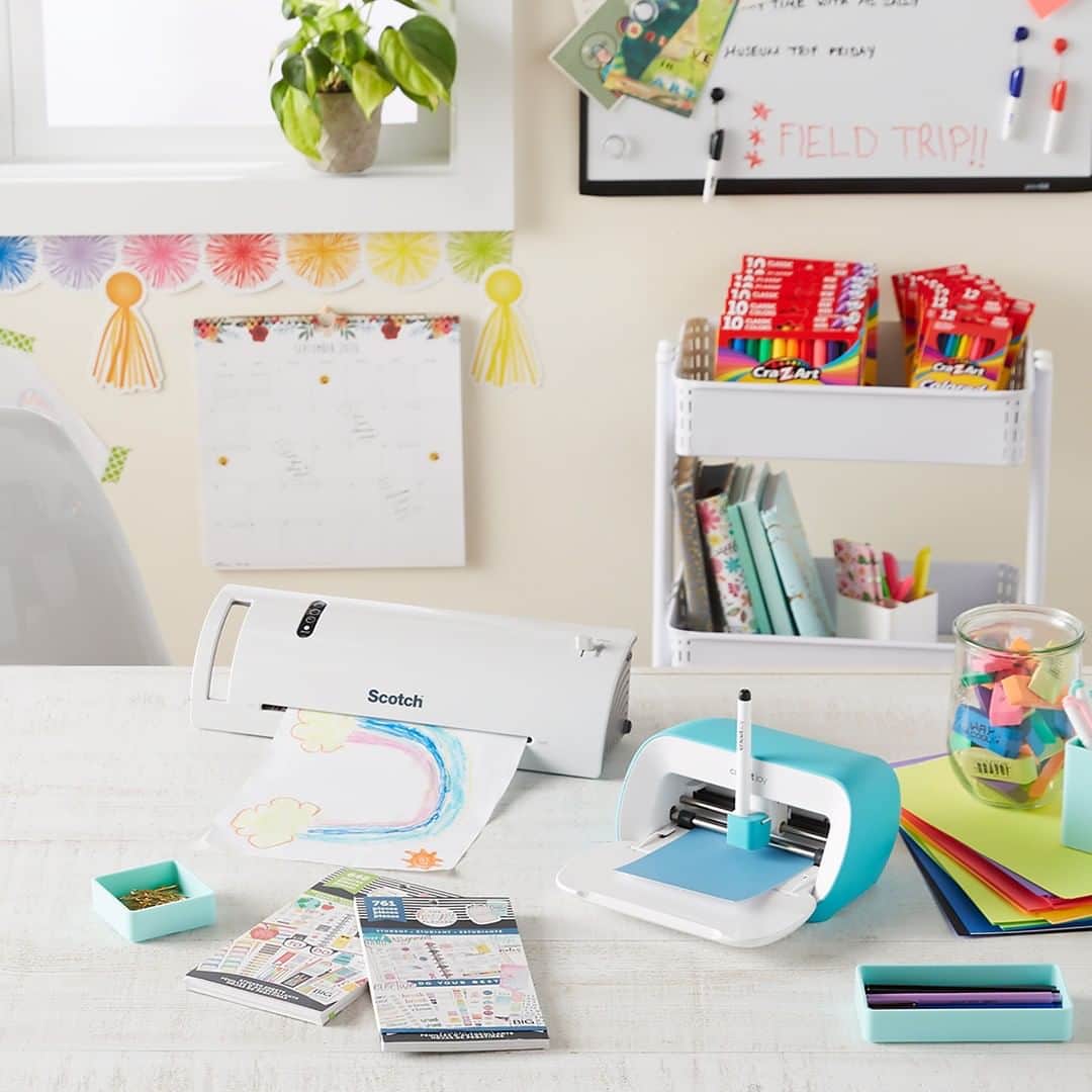 Wal-Mart Stores, Incのインスタグラム：「Teachers, no matter where you're teaching from this year, we’ve got your back! From your most-used highlighters to your fave planner, we've got everything you need to set your students up for success and with A+ savings. 👩‍🏫🧑‍🏫」