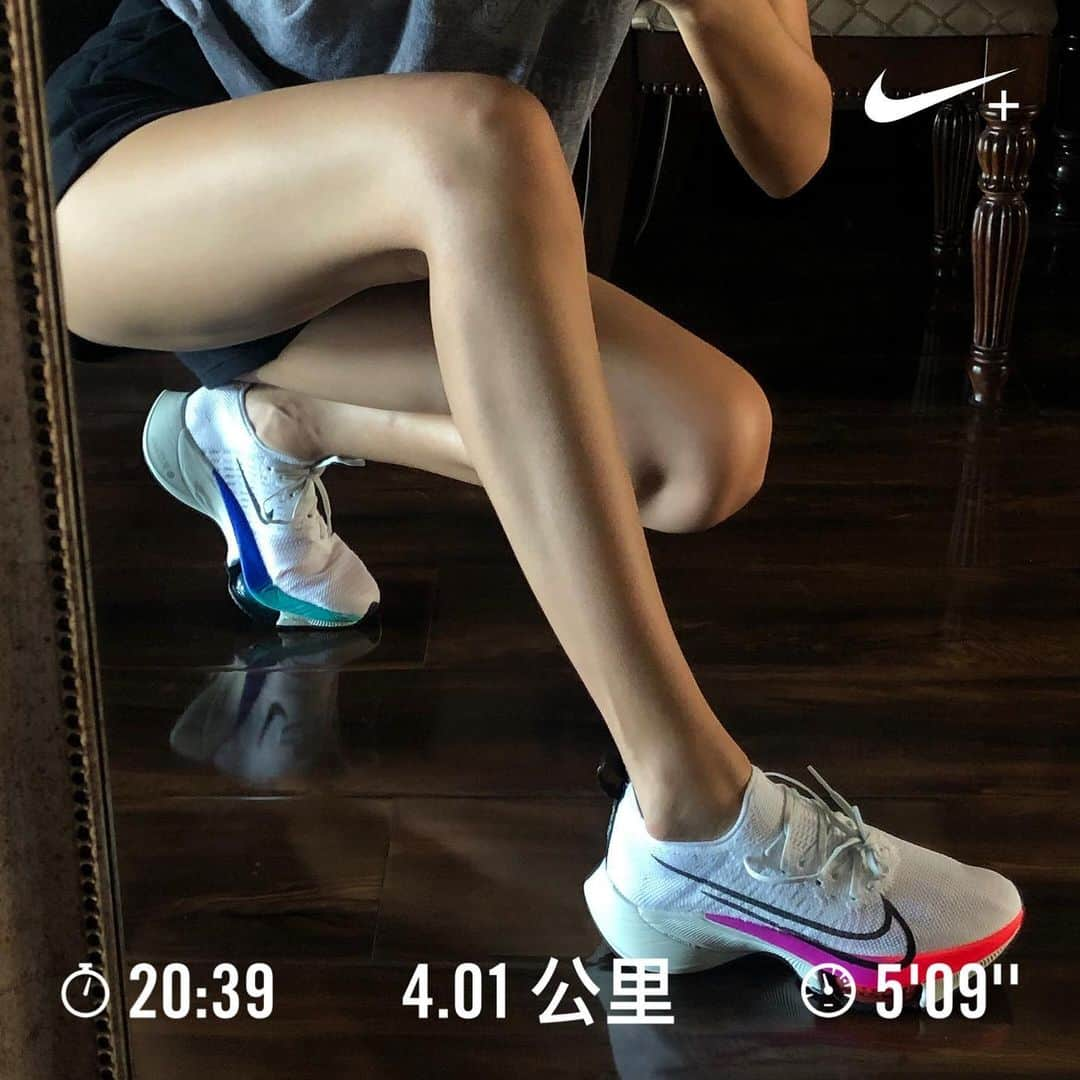 lixibei_iceのインスタグラム：「#nikerunning  #niketempo」