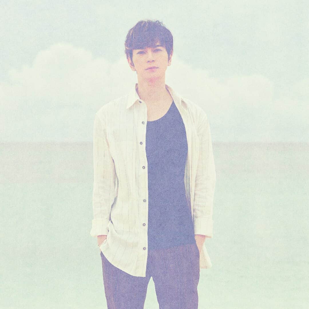 嵐（ARASHI）さんのインスタグラム写真 - (嵐（ARASHI）Instagram)「☀️ #嵐 #ARASHI #INTHESUMMER #ARASHISUMMER」7月26日 12時53分 - arashi_5_official