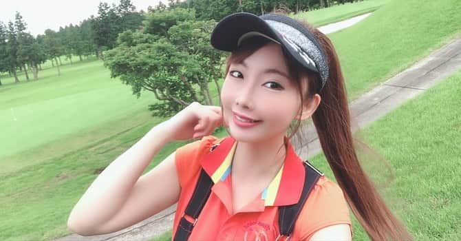 坂地久美さんのインスタグラム写真 - (坂地久美Instagram)「楽しかったゴルフの⛳️  ニコニコ☺️ショット📸💞  前に、雑誌の企画で  💖くーみんのKIRAKIRAゴルフ💖  って言うページで、ゴルフイベントやったりして楽しかったから、またそう言うのもやりたいなぁ❣️   #ゴルフ #ゴルフ女子 #シューティング #golf #golflady #golfgirl #shooting #japan #japanesegirl #sakachikumi #坂地久美」7月26日 13時02分 - sakachikumi