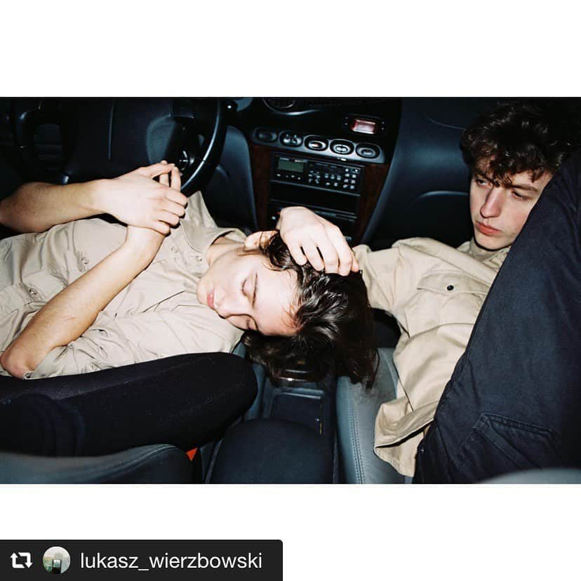 TOGAさんのインスタグラム写真 - (TOGAInstagram)「#repost @lukasz_wierzbowski ・  Magda and Krzysztof」7月26日 13時15分 - togaarchives