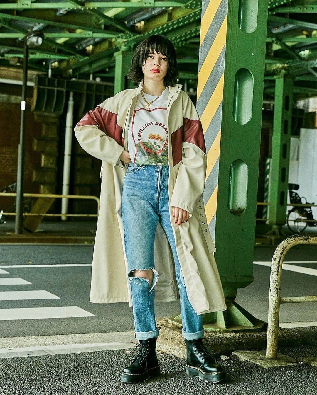 jouetieさんのインスタグラム写真 - (jouetieInstagram)「. 【PRE ORDER】 . ▼tops フラワーフォトロンT ￥4,400→￥3,960(tax in) O.WHT/BLK/ICE . ▼outer カラーブロッキングワンピース ￥8,800→￥7,920(tax in) IVY/BLK/LVD . jouetie official WEB STORE RUNWAY channel では AUTUMN PRE ORDER ITEM 10％OFF & POINT×10 ～本日7/26(SUN) 23:59まで✔️ . @jouetie_official TOPページURLからチェック✔️ 商品詳細は画像をタップ🛒📌 . #jouetie #jouetie2020aw #jouetie_ootd #fashion #autumn #winter #street #mixstyle #ジュエティ」7月26日 13時14分 - jouetie_official