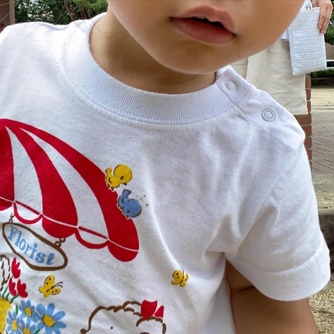木本泉さんのインスタグラム写真 - (木本泉Instagram)「-﻿ 姪っ子と公園へ🌳﻿ ﻿ 朝早く、、、実家に来て﻿ 「遊びに行こうよー」と笑﻿ ﻿ スッピンのまま😅﻿ パッと洋服を着て公園へ。﻿ ﻿ 誰もいなかった笑﻿ ﻿ #姪っ子#2歳#公園」7月26日 13時48分 - izumikimoto