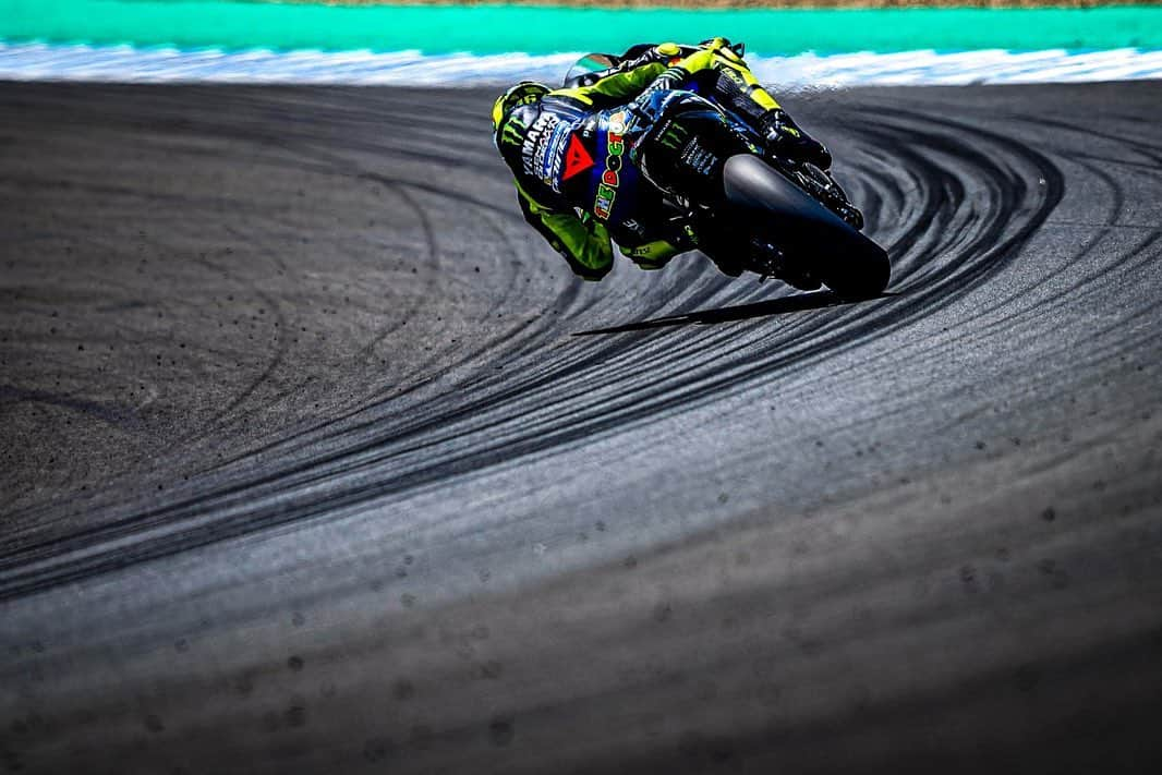 バレンティーノ・ロッシさんのインスタグラム写真 - (バレンティーノ・ロッシInstagram)「Jerez circuit,Spain Saturday,official practice 📸 @falex79 @gigisoldano」7月26日 6時13分 - valeyellow46