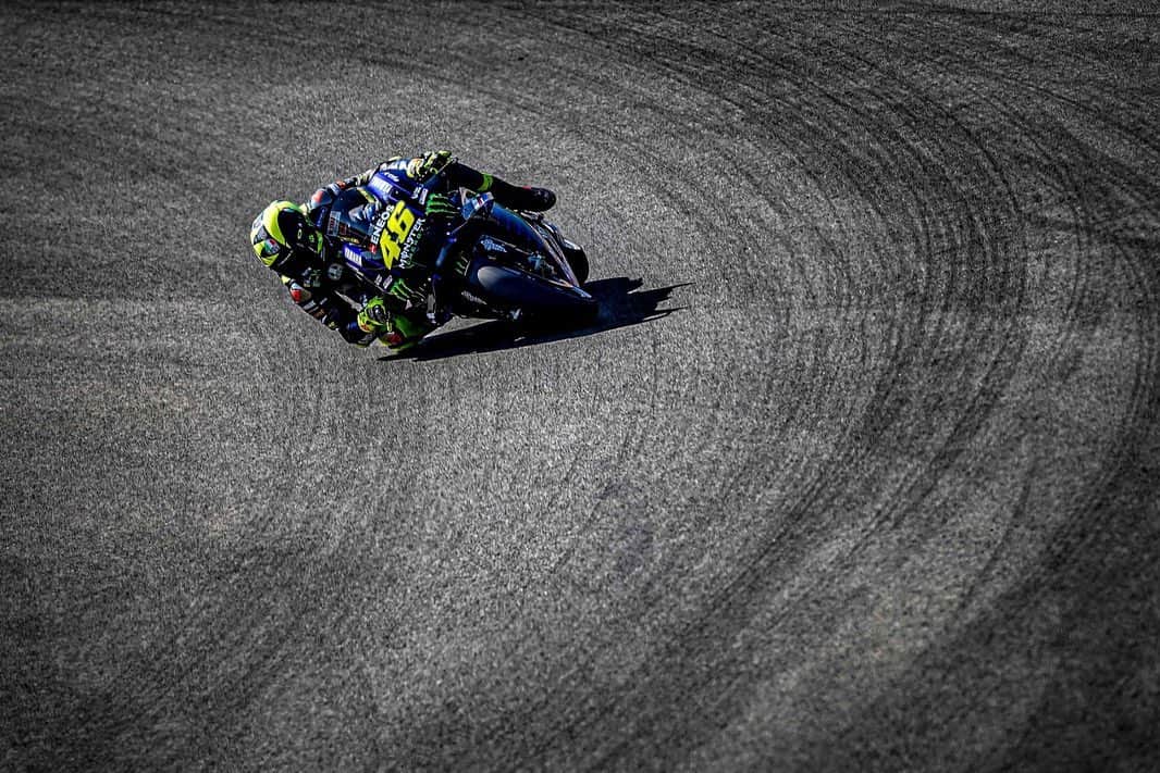 バレンティーノ・ロッシさんのインスタグラム写真 - (バレンティーノ・ロッシInstagram)「Jerez circuit,Spain Saturday,official practice 📸 @falex79 @gigisoldano」7月26日 6時13分 - valeyellow46