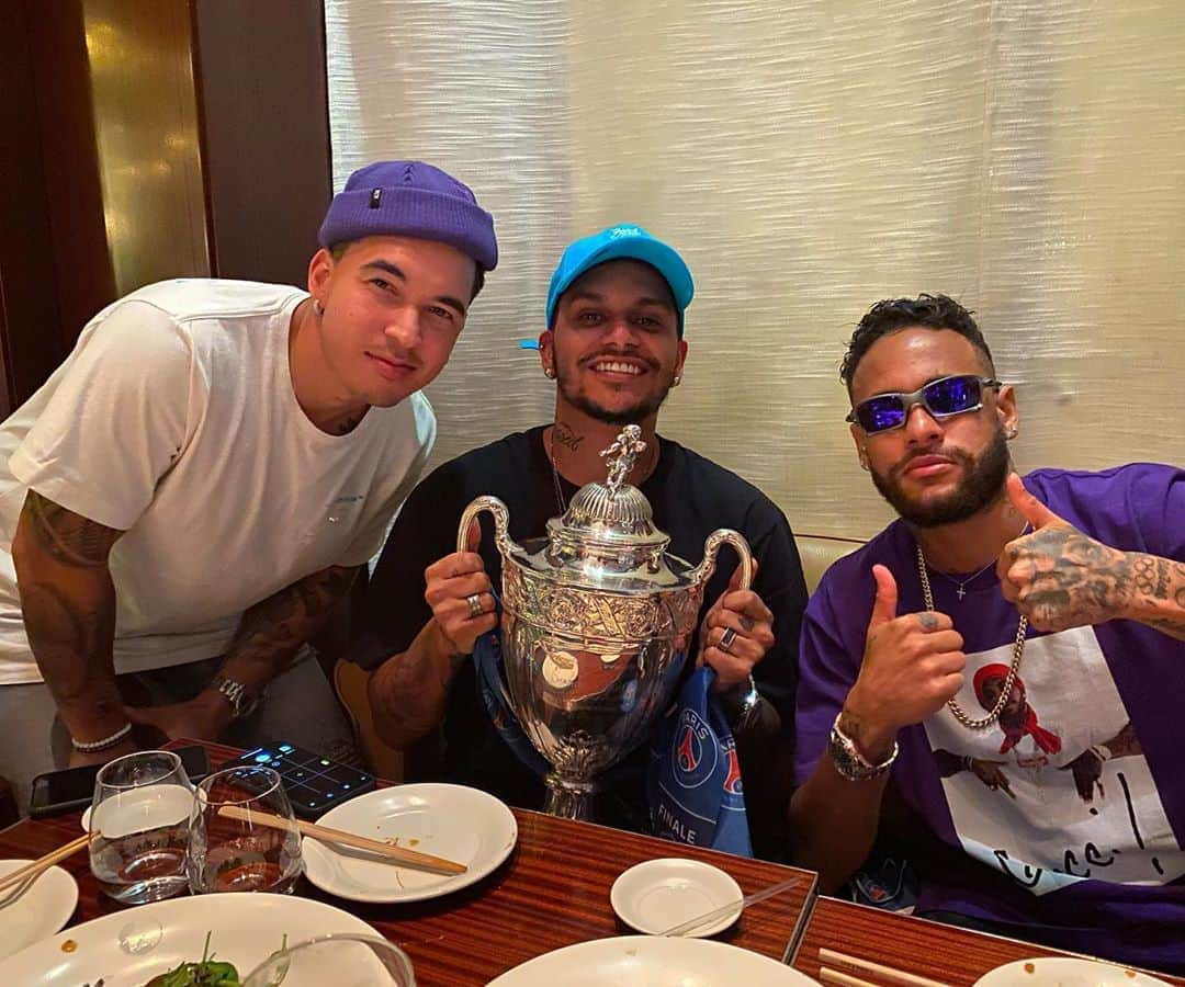 ネイマールさんのインスタグラム写真 - (ネイマールInstagram)「Ta tranquilo, tá favorável 👍🏽👍🏽」7月26日 7時47分 - neymarjr