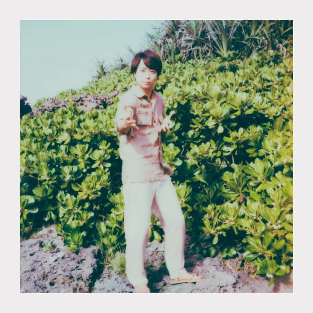 嵐（ARASHI）さんのインスタグラム写真 - (嵐（ARASHI）Instagram)「☀️ #嵐 #ARASHI #INTHESUMMER #ARASHISUMMER」7月26日 8時00分 - arashi_5_official