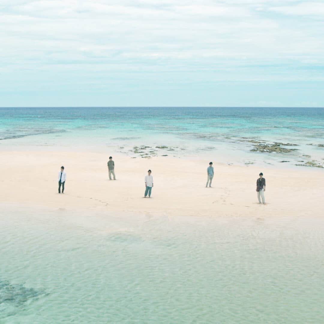 嵐（ARASHI）さんのインスタグラム写真 - (嵐（ARASHI）Instagram)「☀️ #嵐 #ARASHI #INTHESUMMER #ARASHISUMMER」7月26日 8時00分 - arashi_5_official