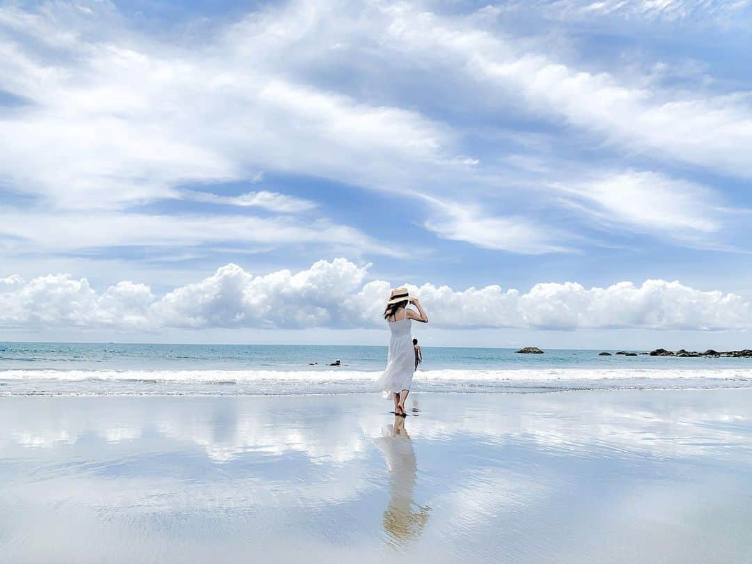 郭圈圈さんのインスタグラム写真 - (郭圈圈Instagram)「#台東 ☁️💙💙💙 #台東景點#都歷海灘 #天空之鏡#台東海邊#都歷#圈圈去台東. #lea_outfit#圈圈去台東#台東#台東景點#台東旅遊#台東三天兩夜#taitung#taitungtrip#taiwan#台灣旅遊#海邊#台東之旅」7月26日 8時52分 - helloiamlea