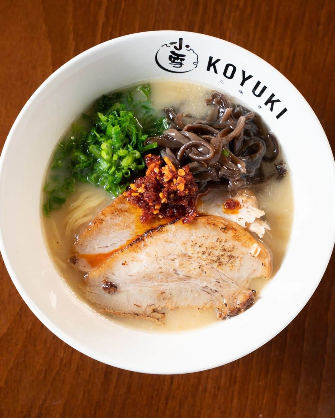 Koyukiさんのインスタグラム写真 - (KoyukiInstagram)「Have you eaten Tonkotsu ramen in Koyuki?  Creamy and rich tasty soup! Let's try it!  #ramen #noodle #noodles #foodphotography #instafood #eeeeeats #eatvancouver #ramenforever #yvreats #yvrfoodie #604now #604eats #vancouverfoodie #vancityeats #vancouvereats #dishedvan #robsonstreet #ramenlover #ramennoodles #foodcouver #eatcouver #foodphotography #f52grams #japanesenoodles #noodlelover #narcityvancouver #curiocityvan #crunchvancouver #vanfoodie #eatwithme」7月26日 9時17分 - koyukikitchen