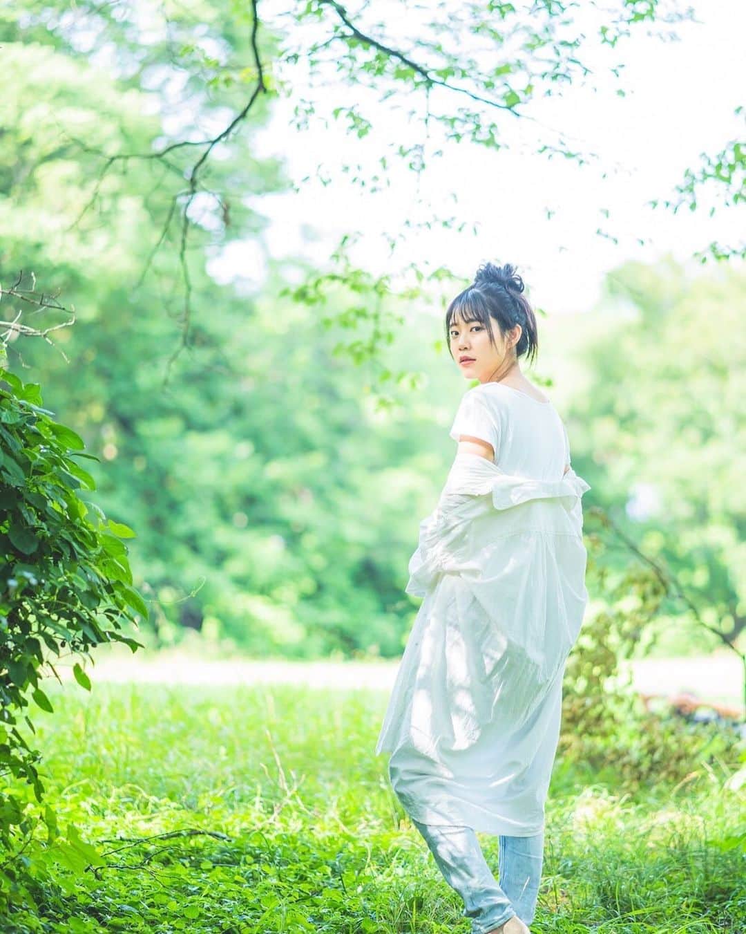 のインスタグラム：「_ _ _ photo by : @yu_shimamoto  hair make by : @sakura.k.5」