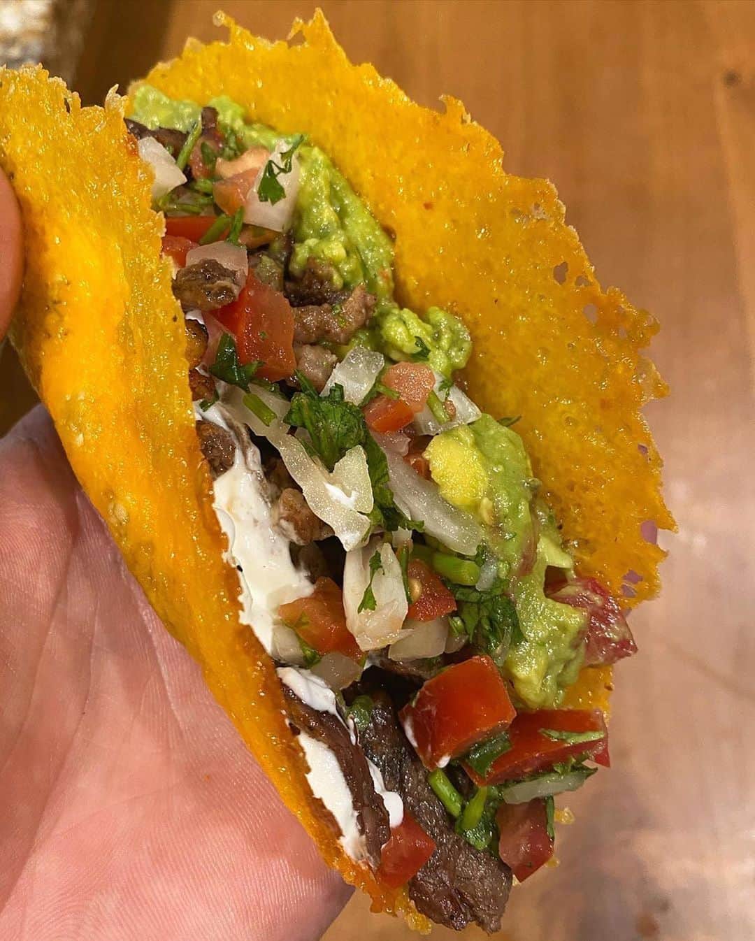 Flavorgod Seasoningsさんのインスタグラム写真 - (Flavorgod SeasoningsInstagram)「#Keto Chicken and Carne asada Cheese Shell Tacos! - Customer:👉 @ketogrid Seasoned with:👉 #Flavorgod Taco Tuesday Seasoning - KETO friendly flavors available here ⬇️ Click link in the bio -> @flavorgod www.flavorgod.com - "I had left over meat from last night so I decided to make some cheese shell tacos! To make the shell perfect you need to preheat oven to 400 and spray a cooking sheet down with Pam. Spread sharp cheddar cheese in a circle. Bake for 5 minutes until brown. Pull out and let them cool for 2 minutes. Gently scrape them off of the sheet and drape them over a spatula between two cups to harden. Add your meat of choice and whatever else you want 🤷🏻‍♂️ enjoy" - Flavor God Seasonings are: 💥ZERO CALORIES PER SERVING 🔥0 SUGAR PER SERVING  💥GLUTEN FREE 🔥KETO FRIENDLY 💥PALEO FRIENDLY - #food #foodie #flavorgod #seasonings #glutenfree #mealprep #seasonings #breakfast #lunch #dinner #yummy #delicious #foodporn」7月26日 10時58分 - flavorgod