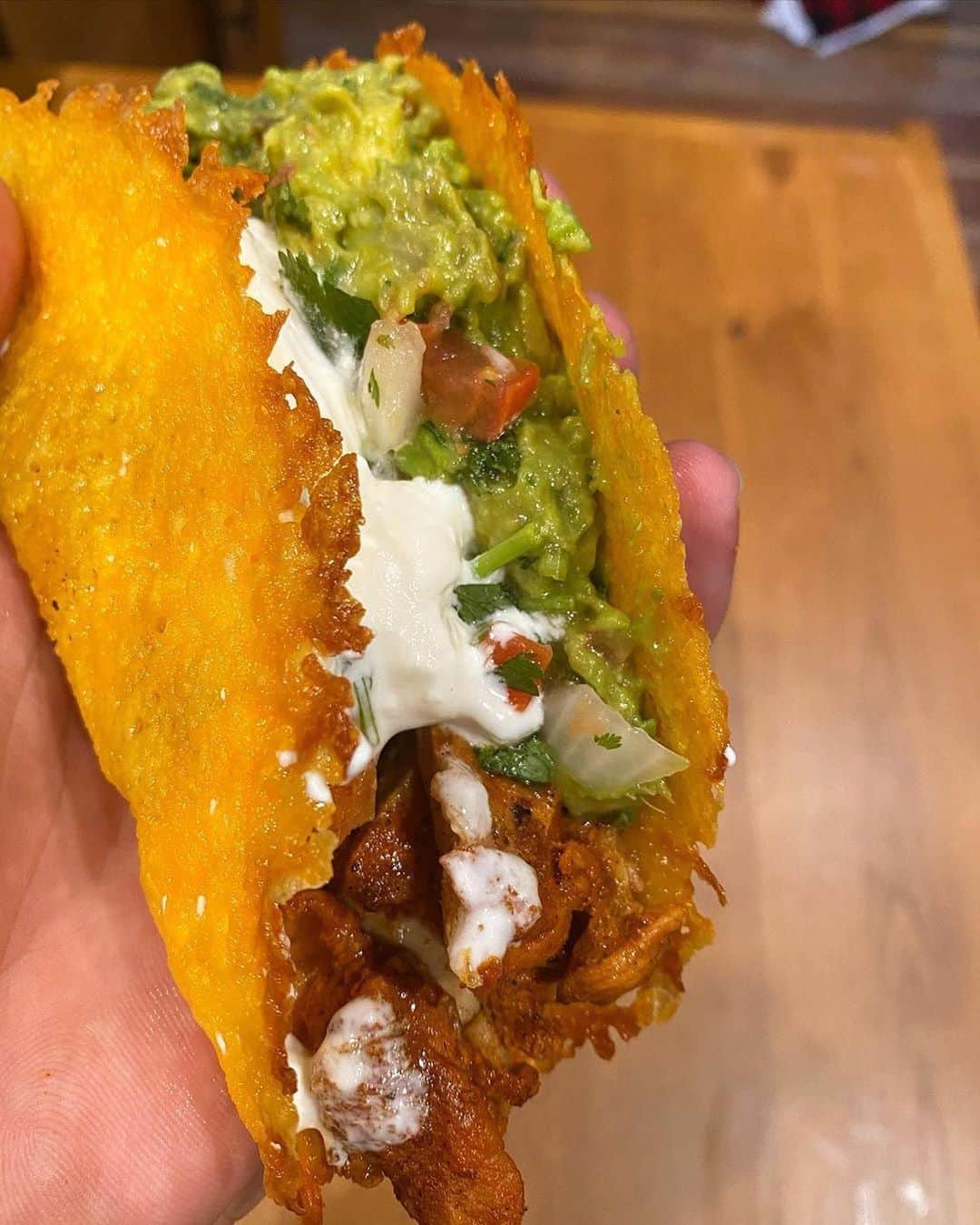 Flavorgod Seasoningsさんのインスタグラム写真 - (Flavorgod SeasoningsInstagram)「#Keto Chicken and Carne asada Cheese Shell Tacos! - Customer:👉 @ketogrid Seasoned with:👉 #Flavorgod Taco Tuesday Seasoning - KETO friendly flavors available here ⬇️ Click link in the bio -> @flavorgod www.flavorgod.com - "I had left over meat from last night so I decided to make some cheese shell tacos! To make the shell perfect you need to preheat oven to 400 and spray a cooking sheet down with Pam. Spread sharp cheddar cheese in a circle. Bake for 5 minutes until brown. Pull out and let them cool for 2 minutes. Gently scrape them off of the sheet and drape them over a spatula between two cups to harden. Add your meat of choice and whatever else you want 🤷🏻‍♂️ enjoy" - Flavor God Seasonings are: 💥ZERO CALORIES PER SERVING 🔥0 SUGAR PER SERVING  💥GLUTEN FREE 🔥KETO FRIENDLY 💥PALEO FRIENDLY - #food #foodie #flavorgod #seasonings #glutenfree #mealprep #seasonings #breakfast #lunch #dinner #yummy #delicious #foodporn」7月26日 10時58分 - flavorgod