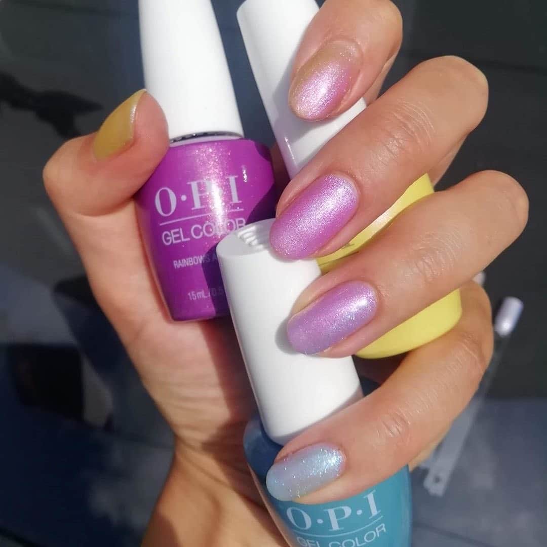OPIさんのインスタグラム写真 - (OPIInstagram)「Reflecting rays of multicolored hues c/o @equilibriumstamford 🌈   #nails #nailsofinstagram #nails💅 #nailsonfleek #nailsoftheday」7月26日 11時07分 - opi