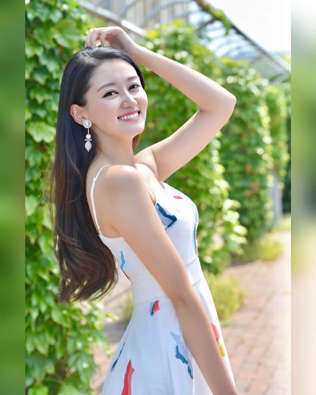 のインスタグラム：「晴れの日が一番好きーーーーー☀️💕﻿ ﻿ ﻿ #instagood #mylook #happy #fashion #love #summer #model #shooting #japan #me #tokyo #girl #beauty #japanesegirl #instalike #photo #healthy #followｍe #sunnyday #粉我 #照片 #时装 #漂亮 #我倒 #我的最愛 #攝影」