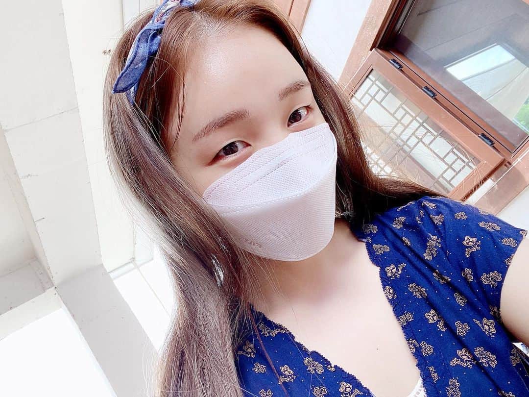 ペク・アヨンのインスタグラム：「밥 먹 자 밥」