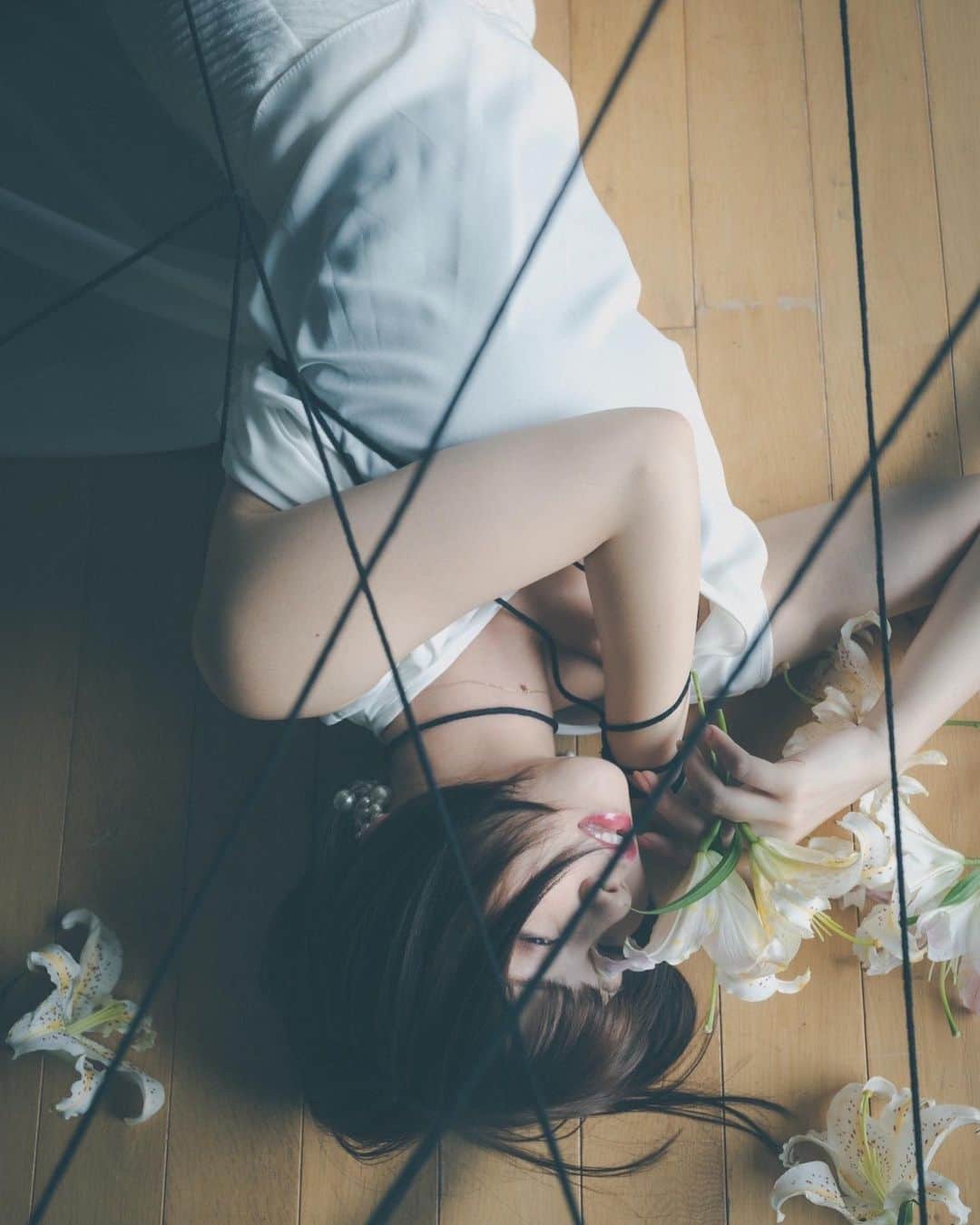 白波瀬ミキティ。のインスタグラム：「quiet. . . . #百合 #lily  #白百合 #artistsoninstagram  #artphoto #model #gravure #portraitmodel  #cosplayer  #モデル女子  #グラビアアイドル #コスプレイヤー  #インスタグラマー #lingerie #lingerielove  #ランジェリー大好き  #eros  #セクシー  #黒髪ショート #japan_of_insta  #igportrait #pasha_magazine #instaportrait  #tokyocameraclub  #童顔  #エロ可愛い #sexy #japanesegirl  #日本人 #人像攝影系列」