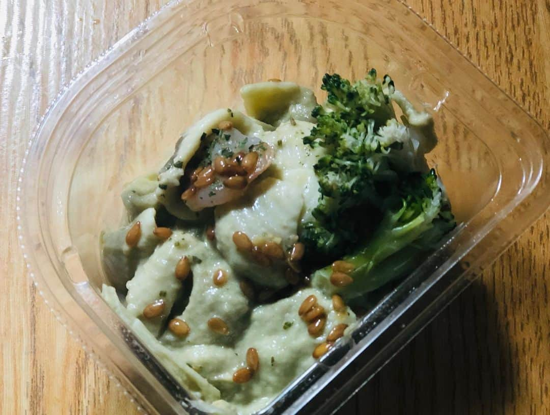 おごせ綾さんのインスタグラム写真 - (おごせ綾Instagram)「今回の麺屋一燈さんコラボ商品明日までの販売らしいのでお早めに✨  LAWSONさん【麺屋一燈】さんコラボ、新商品等13品大食い✨ https://youtu.be/0Bz0YB-AJuw  #ラーメン#ローソン#LAWSON#コンビニ#冷麺#ラーメン#コラボ#グラタン#チャーハン#おにぎり#アボカド#明太#うどん#ビビンバ#いくら#サーモン#大食い#ふーどすたぐらむ #foodstagram #gourmet#yummymummies#yummy#gourmet#delicious #グルメ#グルメ好きな人と繋がりたい #ごはん #めしすたぐらむ #foodphotography #foodporn #foodie」7月26日 12時45分 - ogose0123