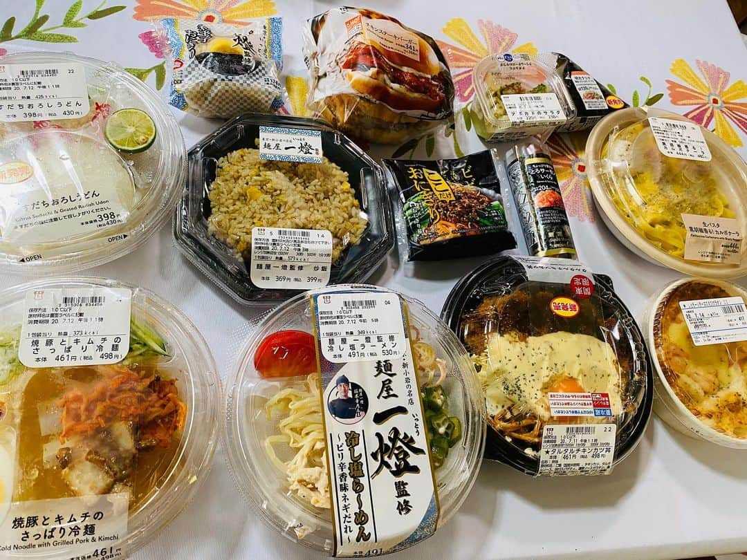 おごせ綾さんのインスタグラム写真 - (おごせ綾Instagram)「今回の麺屋一燈さんコラボ商品明日までの販売らしいのでお早めに✨  LAWSONさん【麺屋一燈】さんコラボ、新商品等13品大食い✨ https://youtu.be/0Bz0YB-AJuw  #ラーメン#ローソン#LAWSON#コンビニ#冷麺#ラーメン#コラボ#グラタン#チャーハン#おにぎり#アボカド#明太#うどん#ビビンバ#いくら#サーモン#大食い#ふーどすたぐらむ #foodstagram #gourmet#yummymummies#yummy#gourmet#delicious #グルメ#グルメ好きな人と繋がりたい #ごはん #めしすたぐらむ #foodphotography #foodporn #foodie」7月26日 12時45分 - ogose0123