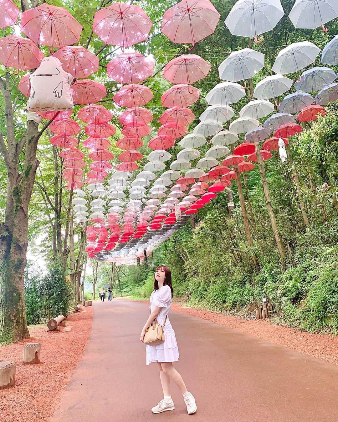 廣川奈々聖のインスタグラム：「かわいすぎた 𓂃 𓈒𓏸◌🤍🎈 ﻿ ﻿ ﻿ ﻿ #ムーミンバレーパーク#ムーミン#飯能#埼玉観光#カメラ女子#メッツァ#メッツァビレッジ#ムーミンパーク#カメラ旅#アンブレラフォトコン#moominvalleypark#insta_japan」
