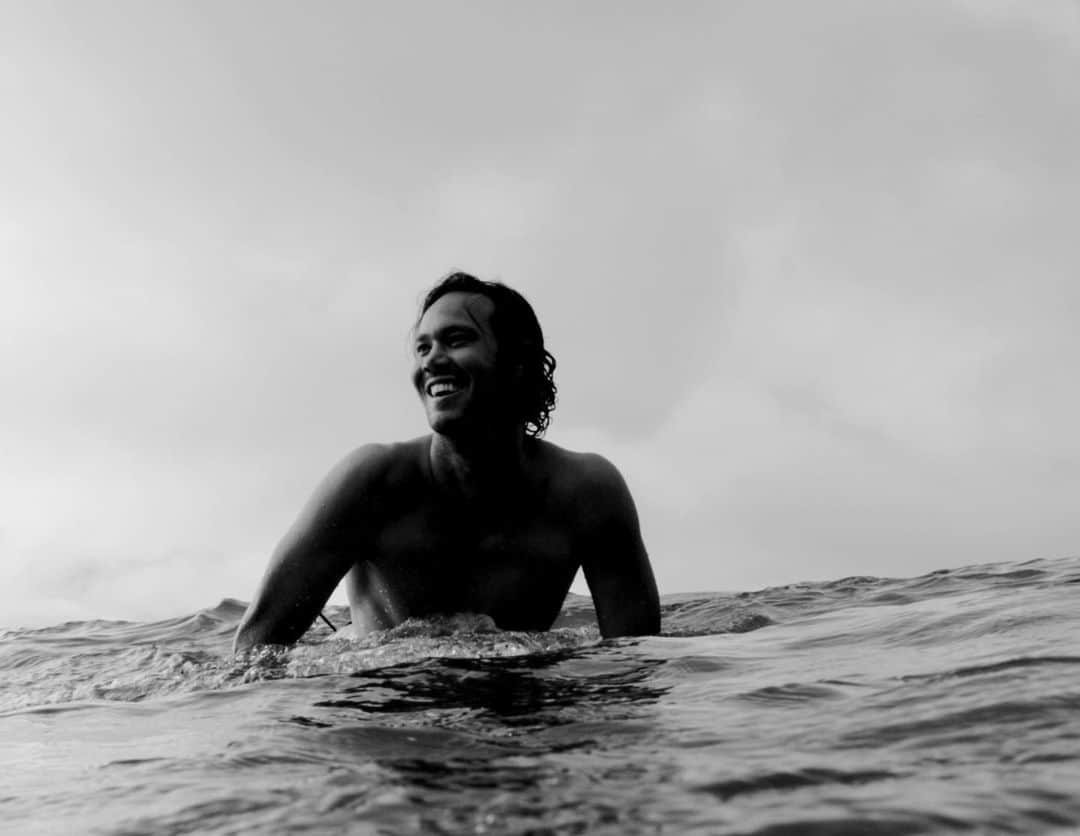 ジョーディ・スミスのインスタグラム：「If you haven’t had the chance to see @morganmaassen x @oneillusa latest short film. It’s in my bio.. have a look if you have 6 minutes to spare 🤙🏼」