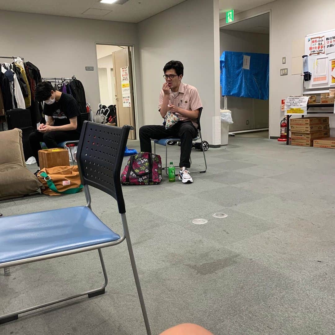 池田真一のインスタグラム：「マユリカ阪本この後キスの予定あるんかな？？ 濃厚接触者アカンで🙅‍♂️」