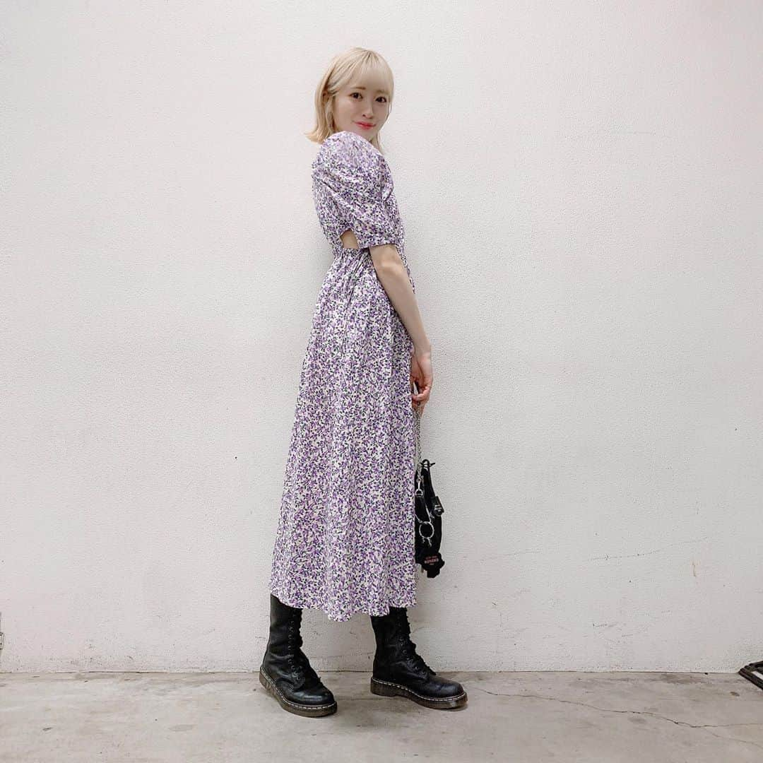 吉田菫さんのインスタグラム写真 - (吉田菫Instagram)「🍇🔮🧬💜☪️🦄 . #すぅ服 タグ付けしてます♡」7月26日 16時12分 - sumiredooon1228