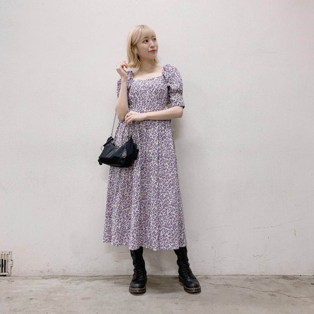 吉田菫さんのインスタグラム写真 - (吉田菫Instagram)「🍇🔮🧬💜☪️🦄 . #すぅ服 タグ付けしてます♡」7月26日 16時12分 - sumiredooon1228