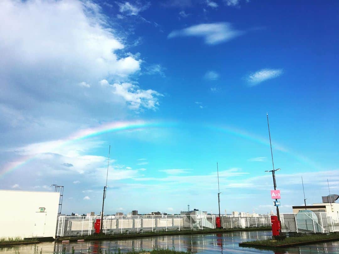 関沢圭司のインスタグラム：「虹〜😃😃😃」
