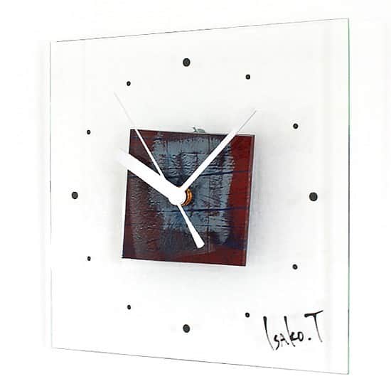 comb de shioさんのインスタグラム写真 - (comb de shioInstagram)「今日お嫁に行った作品。 アトリエから、素敵な方のお家に。 すでに、以前お嫁に行った別の時計が玄関を飾っているそうなので、この子はリビングを飾る予定だそうです♪  可愛がってもらってね🙏😊✨  時計から、アートのある生活、はじめませんか？  glass art clock by Isako TODA﻿ ﻿ #アートのある暮らし ﻿ ------------------------﻿ 【作品リスト】﻿ ﻿ ■ガラスアート時計・「希望の窓」 C_190327  オンラインショップ掲載中です。﻿ 画像のタグ🏷からリンクしてます﻿ ﻿ ﻿ #combdeshio﻿ #コムデシオガラス ﻿ #コムデシオ ﻿ #ガラス作家杜多一菜子﻿ #三重県  #三重県津市  #インテリア好きな人と繋がりたい﻿ #インテリアデザイン﻿ #おしゃれインテリア #インテリアアート #壁掛けインテリア #おしゃれな部屋  #抽象画アート #寝室インテリア  #壁掛け時計 #ガラス時計 #新築祝いのプレゼント #結婚祝いのプレゼント  #おうち時間を楽しむアイテム ﻿#インテリア時計  #artist  #interiorart #interiorartwork #artclock #glassclock #japanesecraft #clock」7月26日 17時01分 - comb_de_shio