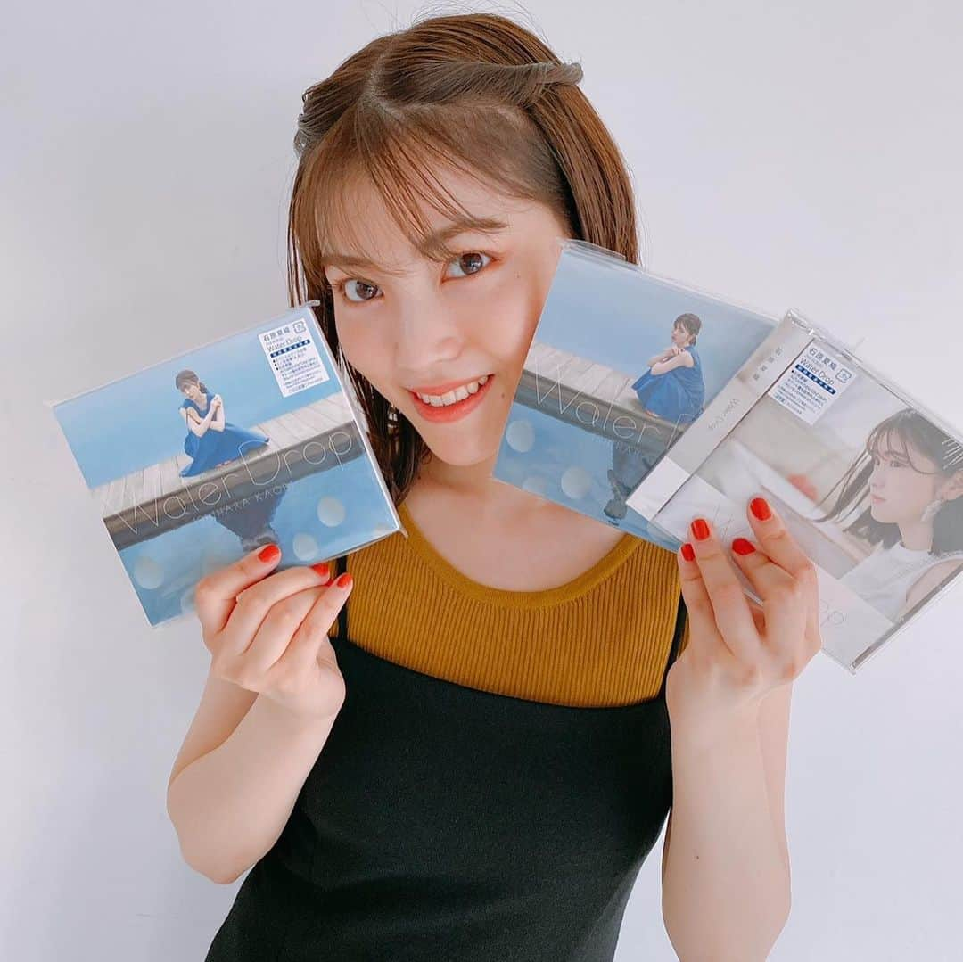 石原夏織さんのインスタグラム写真 - (石原夏織Instagram)「2nd ALBUM 「Water Drop」できました〜🥰💧わ〜い💓ついにここまできたぞーー！！！発売まであと少しだ☺️💓早くみんなに届いて欲しいな〜😊  #2nd_album #water_drop #8月5日 #石原夏織」7月26日 17時41分 - ishiharakaori_official