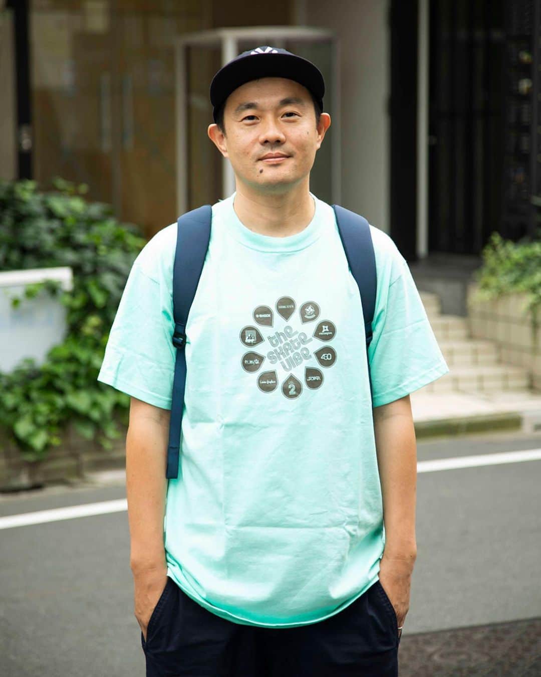 Olliemagazineさんのインスタグラム写真 - (OlliemagazineInstagram)「.﻿ あの人の捨てられないTシャツ﻿ ﻿ シーンもジャンルも飛び越えた﻿ ブランドロゴが“繋がり”の証﻿ - 岡田 晋 -﻿ @shinokada77﻿ ﻿ Photo﻿ Hideaki Nagata @hideaki_nagata﻿ ﻿ WEBサイトにて公開中﻿ プロフィール欄からURLをチェック。﻿ ﻿ #olliemagazine#ollie#streetculture#street#skateboard#skate#music#hiphop#rap#art#fashion#岡田晋」7月26日 17時45分 - olliemagazine