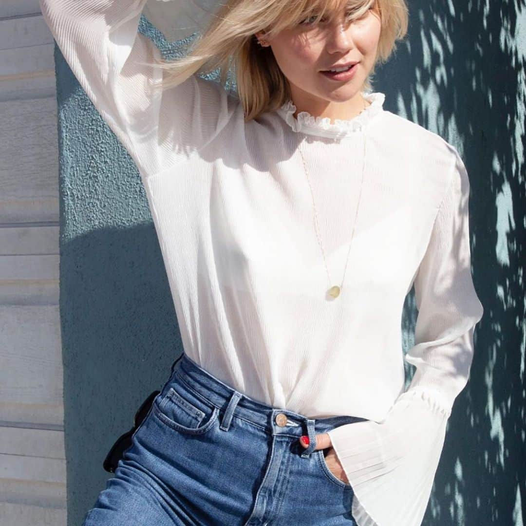 エムアイエイチジーンズのインスタグラム：「Uber cool @jjmorrow in the Daily Jean. Timeless, authentic, flattering blue jeans.  #mihjeans #britishheritage」