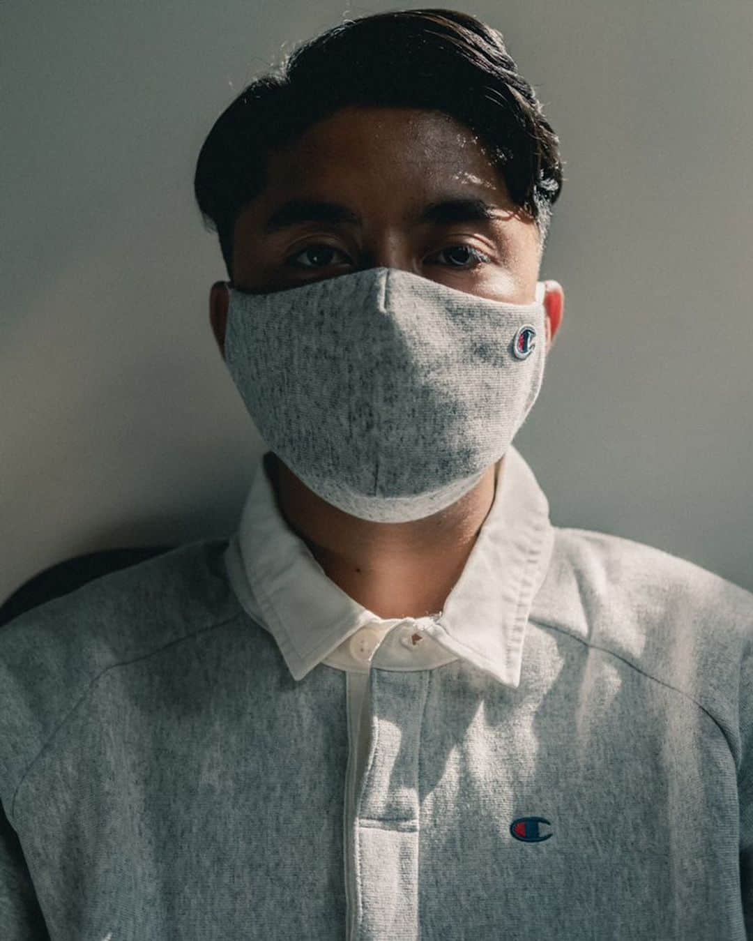 Champion EUさんのインスタグラム写真 - (Champion EUInstagram)「Champion x @clothsurgeon face-coverings available from @champion_soho and @championamsterdam made from recycled reverse weave hoodies.」7月26日 18時43分 - championeurope