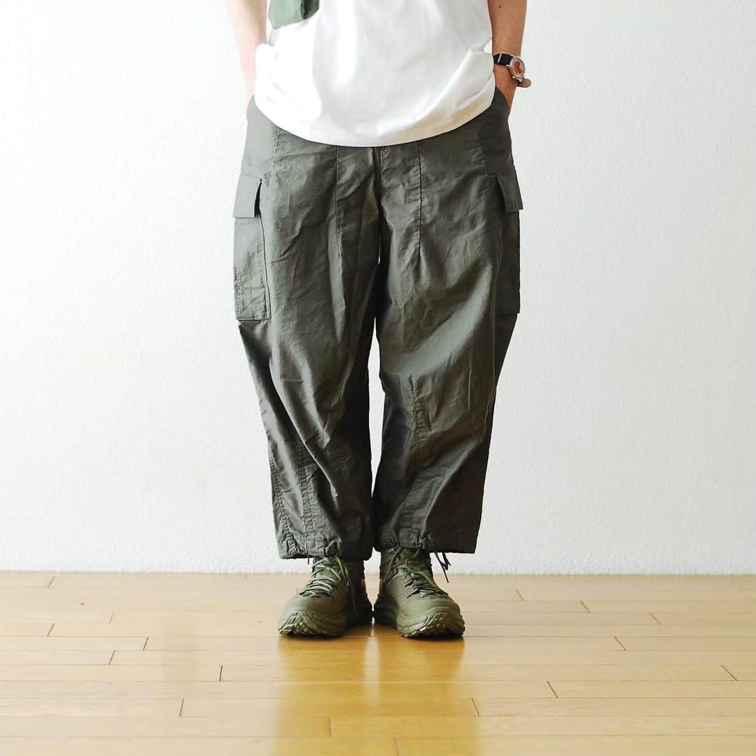 wonder_mountain_irieさんのインスタグラム写真 - (wonder_mountain_irieInstagram)「_ ［予約商品］ Needles / ニードルズ "H.D Pant - BDU - " ¥20,900- _ 〈online store / @digital_mountain 〉 https://www.digital-mountain.net/shopdetail/000000007416/ _ 【オンラインストア#DigitalMountain へのご注文】 *24時間受付 *15時までのご注文で即日発送 *1万円以上ご購入で送料無料 ・商品のお問い合わせ tel：084-973-8204 ・カスタマーサポート (返品/交換やサイトの利用方法に関するお問い合わせ) tel : 050-3592-8204 _ We can send your order overseas. Accepted payment method is by PayPal or credit card only. (AMEX is not accepted)  Ordering procedure details can be found here. >>http://www.digital-mountain.net/html/page56.html _ #Needles #NEPENTHES #ニードルズ #ネペンテス _ 本店：#WonderMountain  blog>> http://wm.digital-mountain.info/ _ 〒720-0044  広島県福山市笠岡町4-18 JR 「#福山駅」より徒歩10分 #ワンダーマウンテン #japan #hiroshima #福山 #福山市 #尾道 #倉敷 #鞆の浦 近く _ 系列店：@hacbywondermountain _  ¥25,300- _ 〈online store / @digital_mountain〉 https://www.digital-mountain.net/shopdetail/000000011938/ _ 【オンラインストア#DigitalMountain へのご注文】 *24時間受付 *15時までのご注文で即日発送 *1万円以上のお買い物で送料無料 tel：084-973-8204 _ We can send your order overseas. Accepted payment method is by PayPal or credit card only. (AMEX is not accepted)  Ordering procedure details can be found here. >>http://www.digital-mountain.net/html/page56.html  _ #snowpeak #snowpeakapparel #スノーピーク #スノーピークアパレル _ 本店：#WonderMountain  blog>> http://wm.digital-mountain.info _ 〒720-0044  広島県福山市笠岡町4-18  JR 「#福山駅」より徒歩10分 #ワンダーマウンテン #japan #hiroshima #福山 #福山市 #尾道 #倉敷 #鞆の浦 近く _ 系列店：@hacbywondermountain _」7月26日 18時43分 - wonder_mountain_