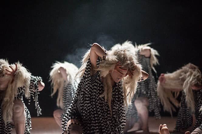 ジャンポールレスパナールのインスタグラム：「. YAMA with @scottishdancetheatre was the start of a long term collaboration /relationship with my choregrapher friend @damienjalet. ♥️」