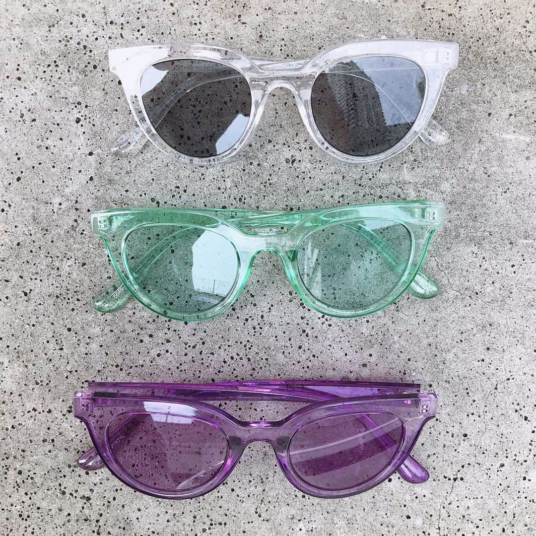 Me%さんのインスタグラム写真 - (Me%Instagram)「clear frame sunglasses ————— クリアフレーム、 クリアカラーフレームデザインで、 トレンドをキャッチ。 ————— #mepercent #sunglasses #summer #clear #color #catframe #サングラス #夏」7月26日 19時53分 - me_percent