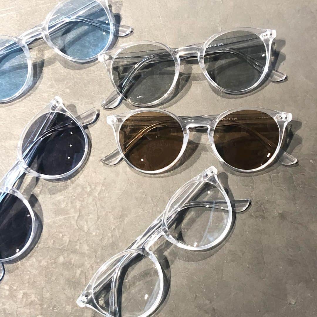 Me%さんのインスタグラム写真 - (Me%Instagram)「clear frame sunglasses ————— クリアフレーム、 クリアカラーフレームデザインで、 トレンドをキャッチ。 ————— #mepercent #sunglasses #summer #clear #color #catframe #サングラス #夏」7月26日 19時53分 - me_percent